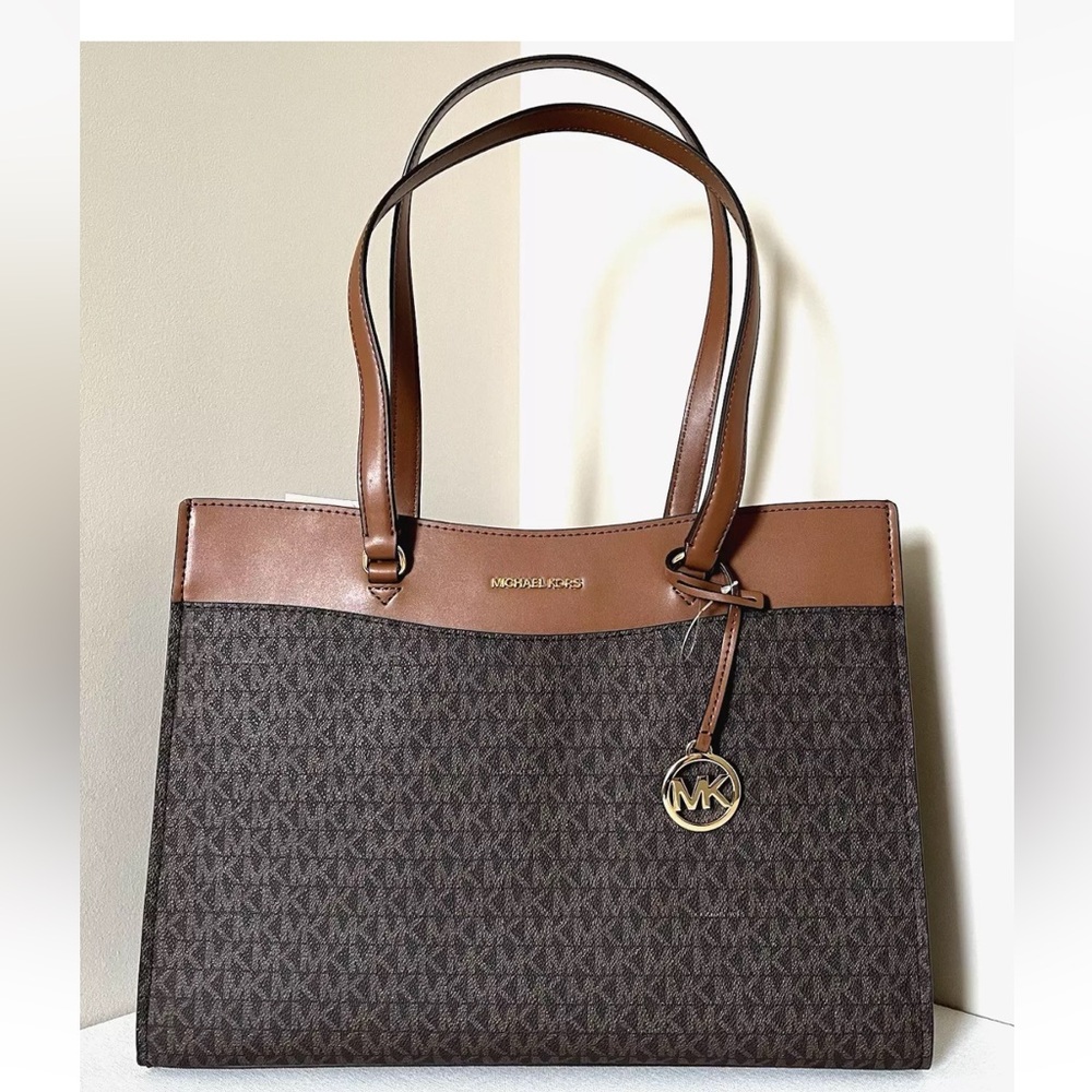 New Michael Kors Jet Set Travel Large Signature Logo Pocket Tote Brown Multi